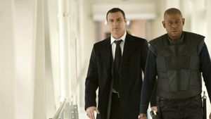 Repo Men — Action 13:42