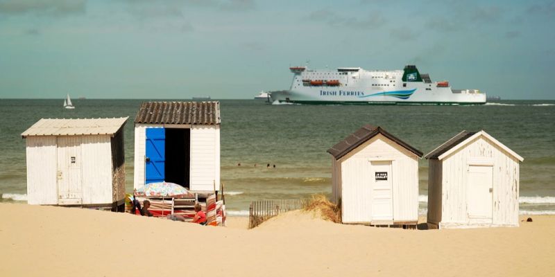Les cabines de plage font de la résistance