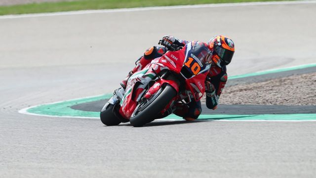 La course sprint des Moto GP — Canal+ Sport 1 07:55
