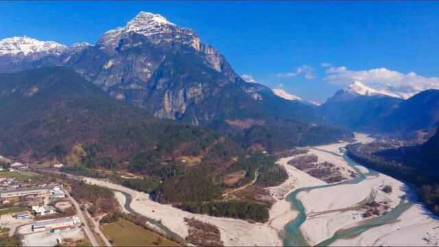An den smaragdgrünen Flüssen - Zwischen Bergen und Meer