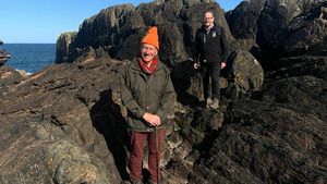 Great Coastal Railway Journeys (Dunbar to Edinburgh) S1 (1/25)