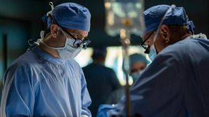 Dr Death (Un bilan satisfaisant) S1 (3/8) — TF1 Séries-Films 22:55
