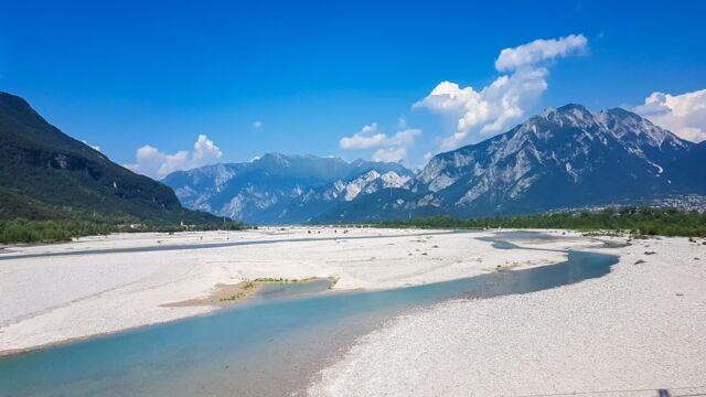 An den smaragdgrünen Flüssen - Im Süden der Alpen