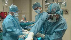 Chirurgie à tout prix (La bimboformation) S4 (11/22)